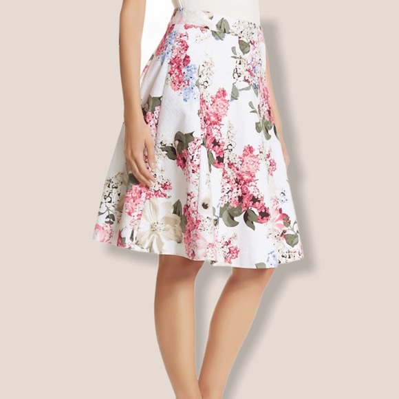 WHBM Floral A- Line skirt -NWOT - Picture 4 of 8